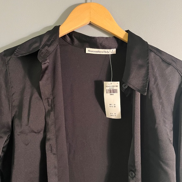 Abercrombie Satin Long Sleeve Button Up Shirt NWT Size S - Picture 3 of 4